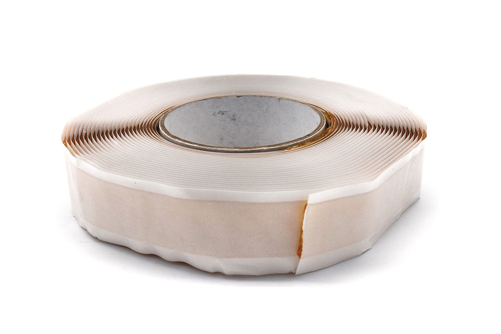 Adhésif double-face avec 2mm d'épaisseur de colle