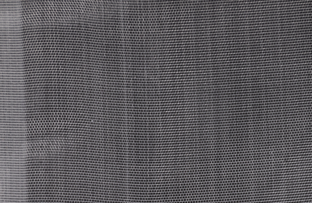 Filet anti-insectes contre les minuscules ravageurs