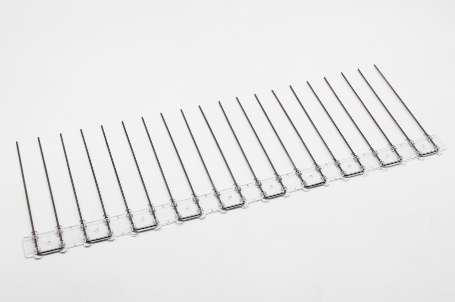 pics anti-oiseaux qui se placent sur les panneaux photovoltaïques